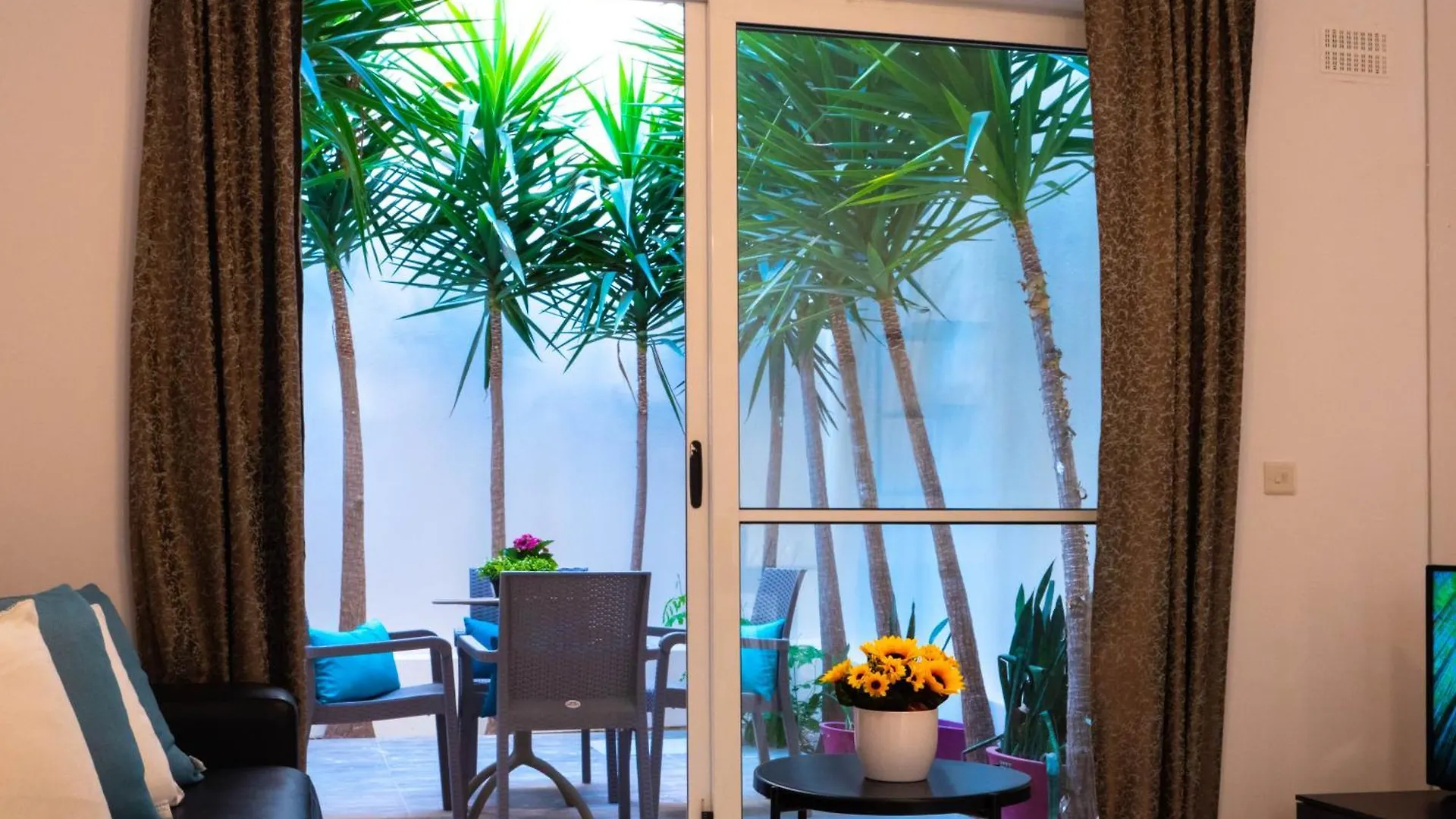 Cityscape Gzira Holiday Apartments And Penthouses By Shortletsmalta